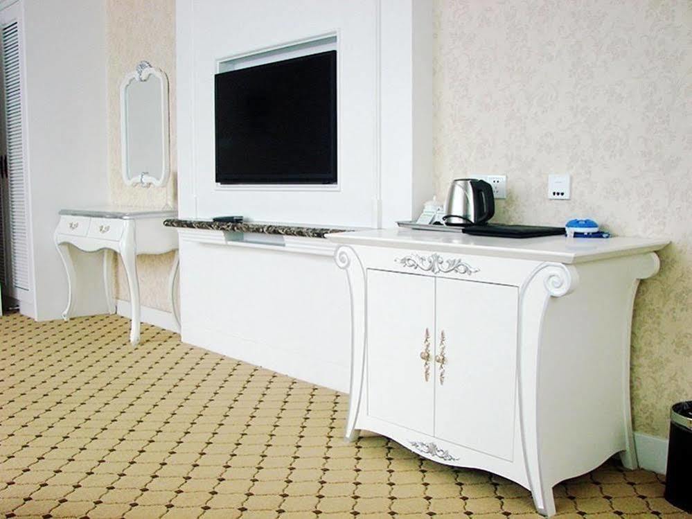 Beijing Huiqiao Hotel Chaoyang  Exterior photo